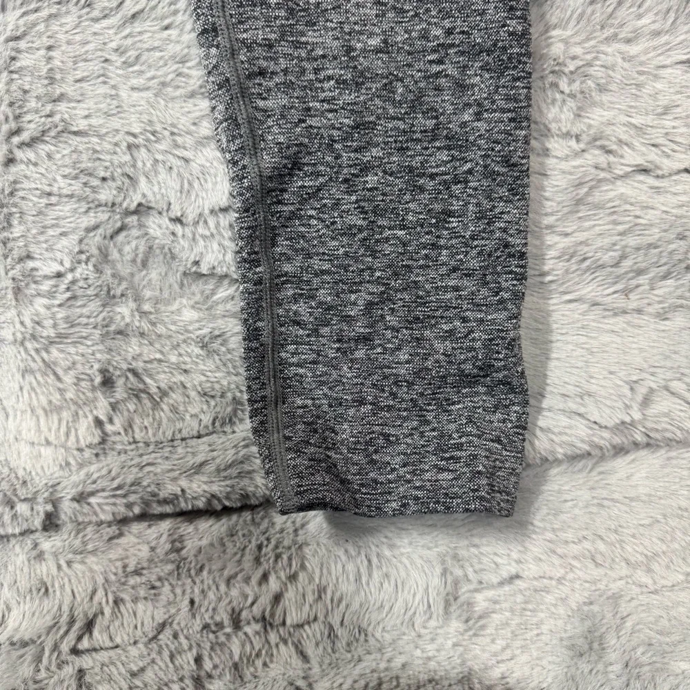 Gymshark Heather Gray Leggings with Purple Waistband - Picture 4 of 6